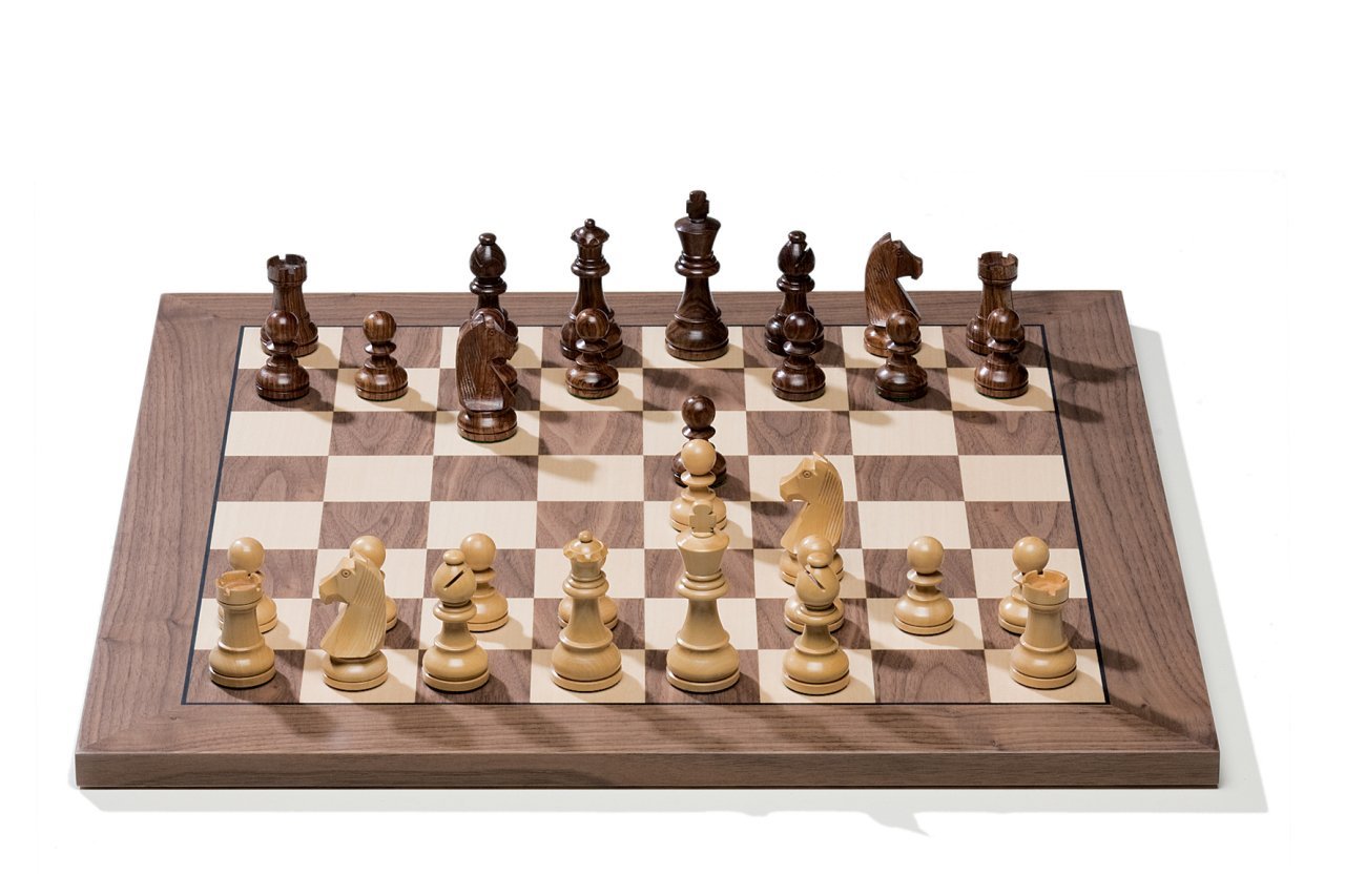 DGT Timeless E-Board Walnut (USB)(Weighted) - DGT 3000