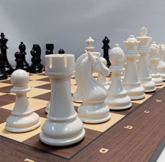 Super Club Plastik Satranç Taşları 4.2 - Ceviz Ahşap Satranç Zemini (54x54 UV Baskı)